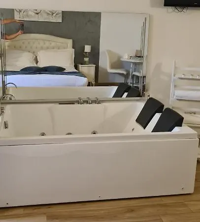 Emozioni E Relax Bed & Breakfast Pietole