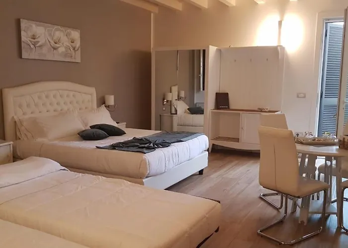 Emozioni E Relax Couette-café 3*